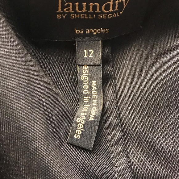 Dress - Picture 2 of 3